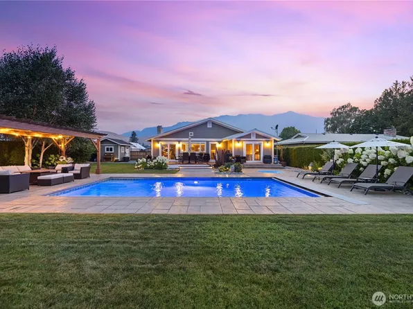 128 Eveline Street, Pateros, WA 98846