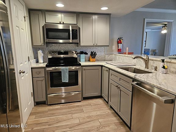 3rd image of 2046 Beach Blvd APT C311