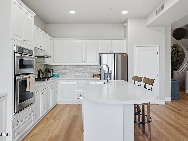 19475 N Grayhawk Dr #1060 — Photo 13