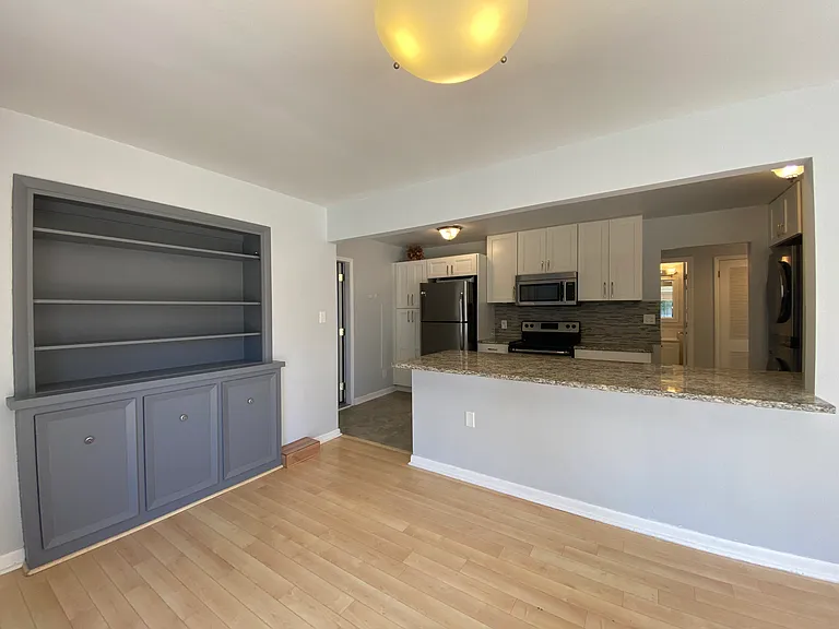 8143 Howard Ave — Photo 8