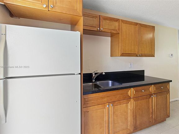 4th image of 1034 NW 8th Ave #1034