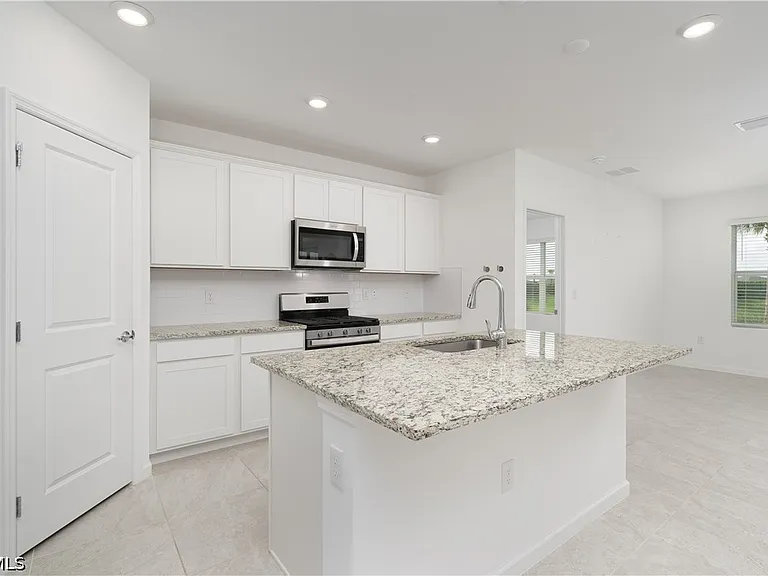 42380 Cascade Dr — Photo 23