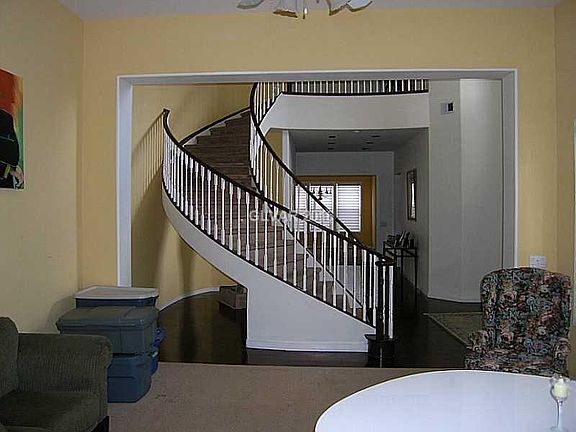 5th image of 1605 English Oak St #0