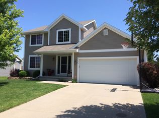 555 SE Carefree Ln, Waukee, IA 50263