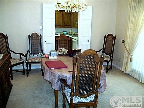 2nd image of 425 Cannon Ln