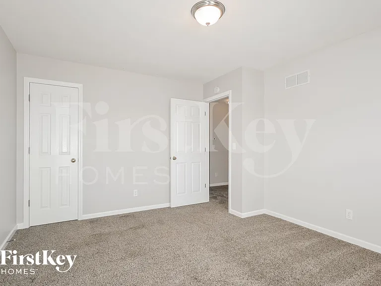 3891 Cambridge Crossing Dr — Photo 11