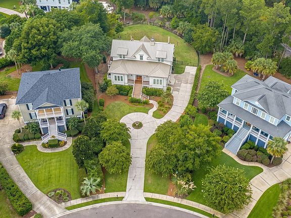 5th image of 4886 Sound View Dr