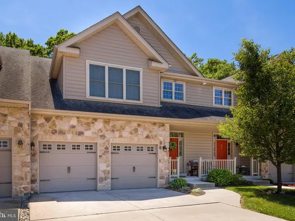 30 Fountainview Dr, Newark, DE 19713