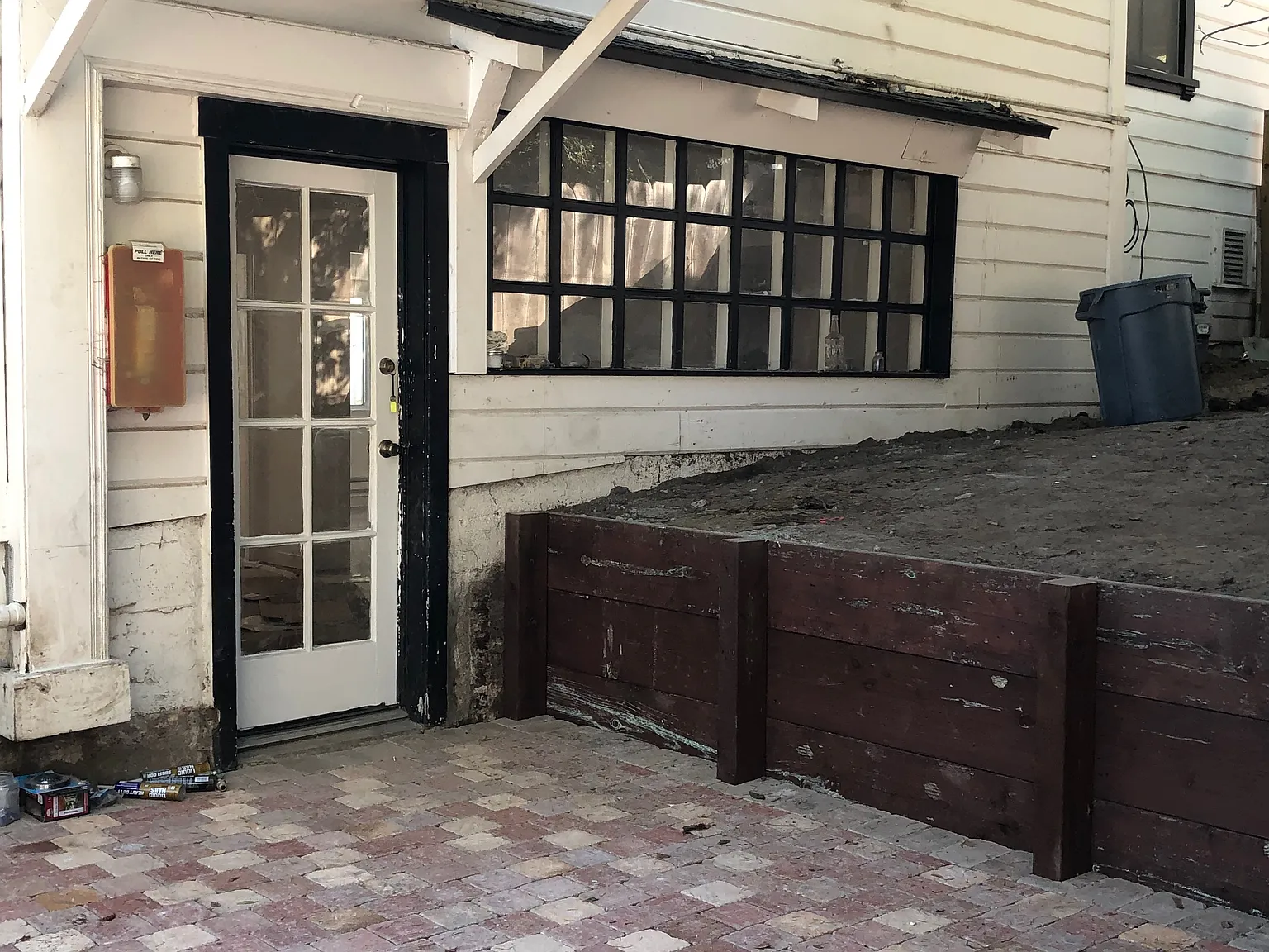 3 bed, 1100 sqft, $1,200 — Photo 3