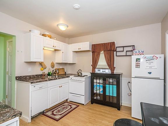 2nd image of 24 Blackstone St