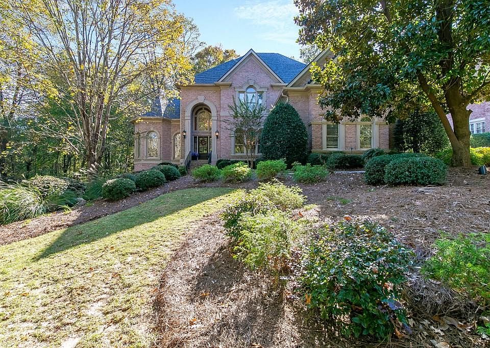 1st image of 2995 Sugarloaf Club Dr