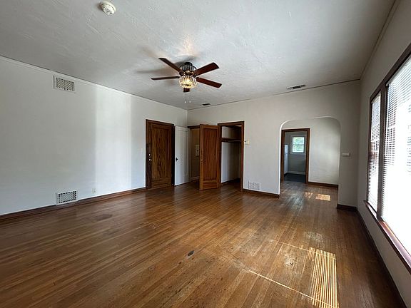 5th image of 3409 J St APT 9