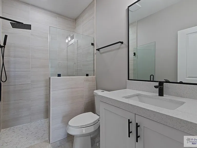 3269 Alegre Dr #B — Photo 14