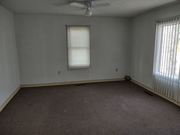 2nd image of 711 Avenue F