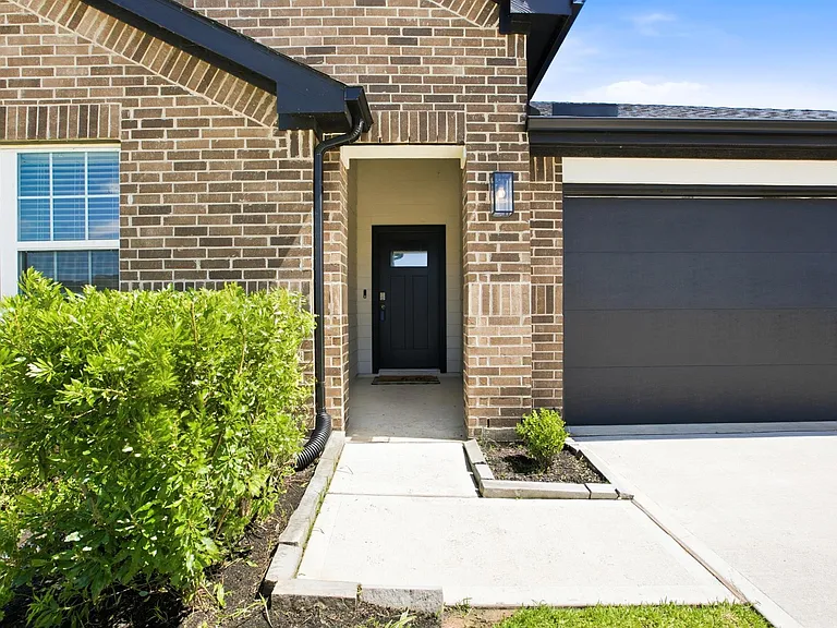 30615 Skye Villa Ln — Photo 4