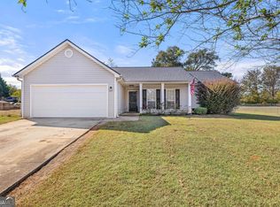 711 Summerfield Rd, Winder, GA 30680