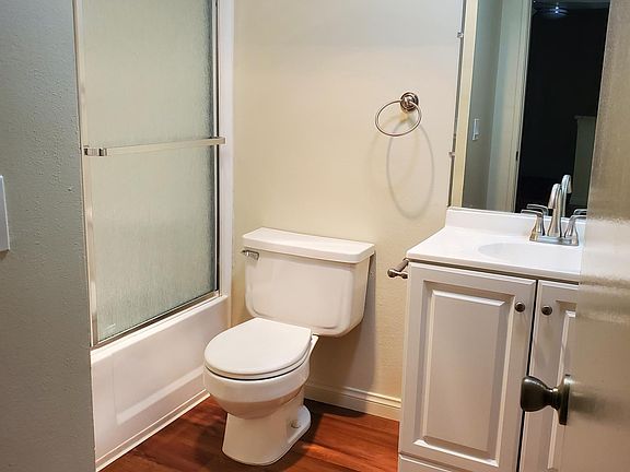 2nd image of 456 W Harvard St #105