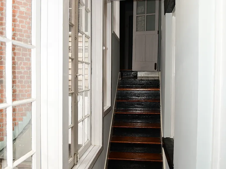 810 Chartres St #3 — Photo 16