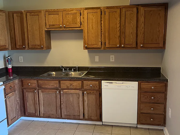 2308 Barbara Ln #V-2 — Photo 13