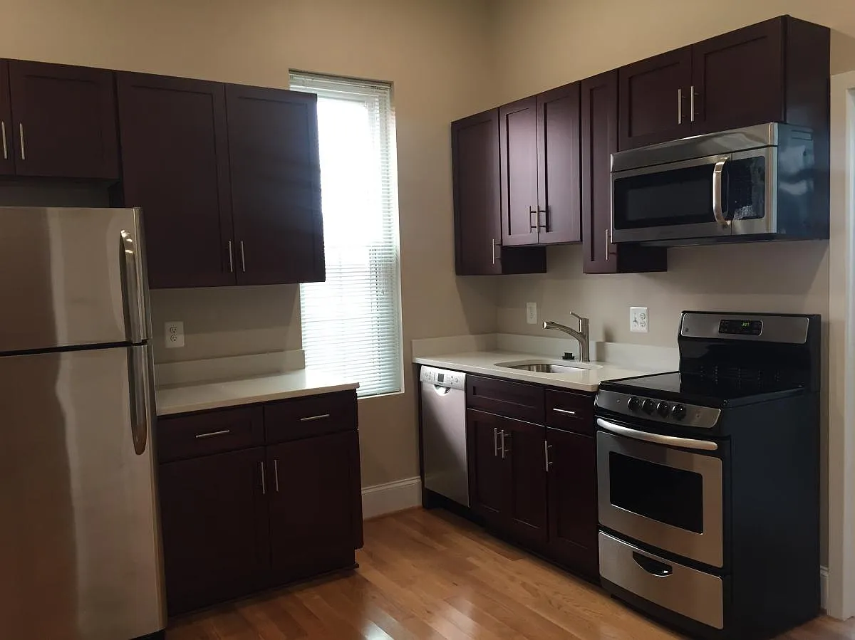1 bed, $1,330 — Photo 1