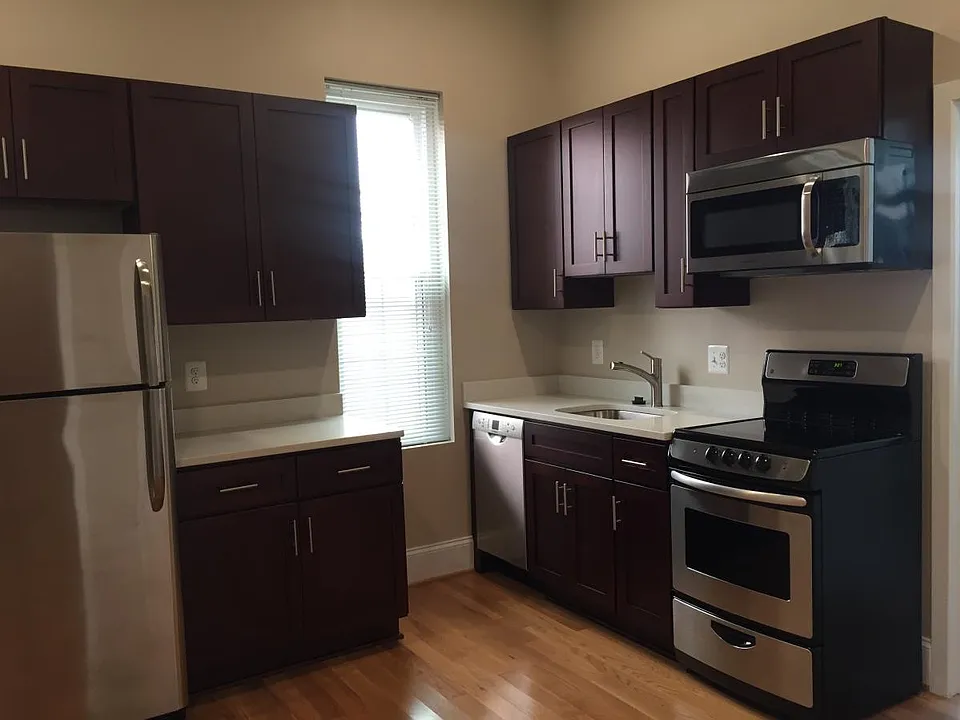 511 Park Ave #2D
