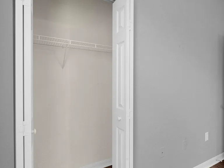 343 SE Rogers Ct — Photo 12