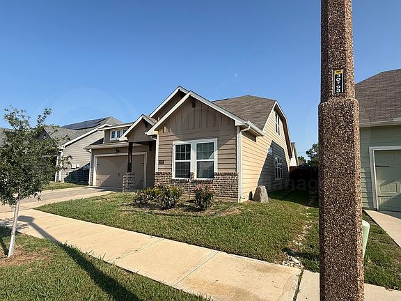 2nd image of 2305 Paxton Way