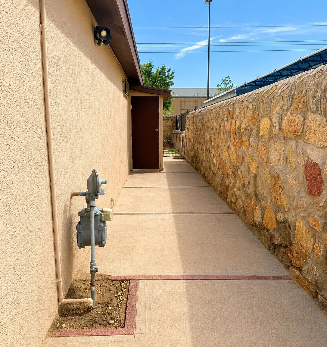 4 bed, 1623 sqft, $1,795 — Photo 3
