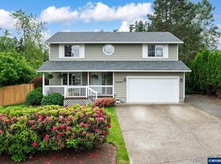 11240 SE Cranberry Loop, Clackamas, OR 97015