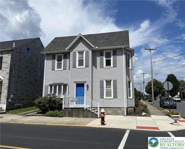 141 E Center St, Nazareth, PA, 18064