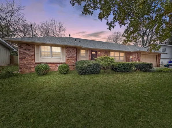 2322 E Cherryvale Street, Springfield, MO 65804