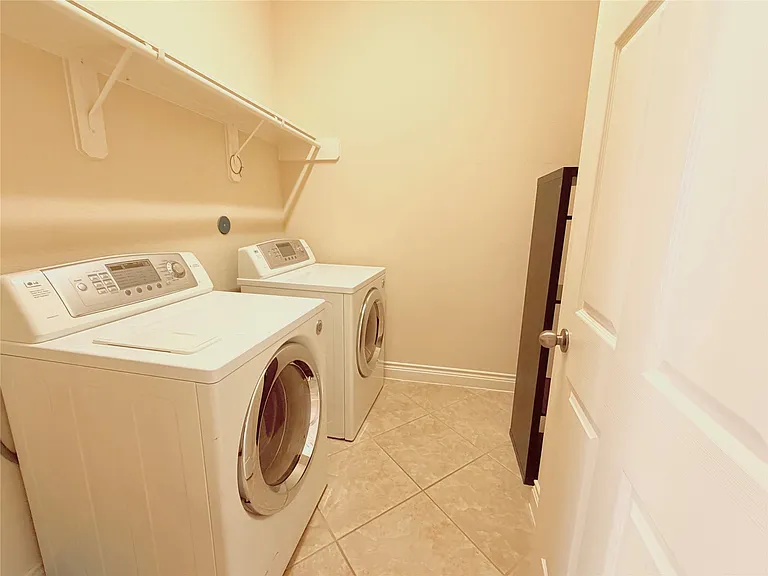 22015 Rustic Canyon Ln — Photo 14
