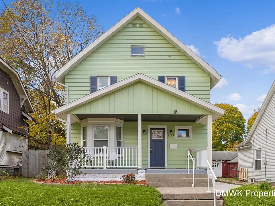 1347 Union Ave NE