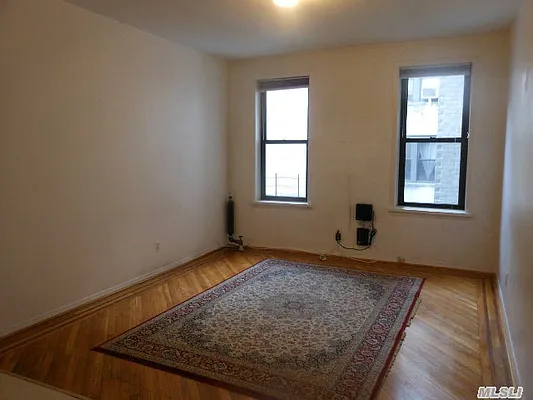 Rented by Prime Realty | media 18