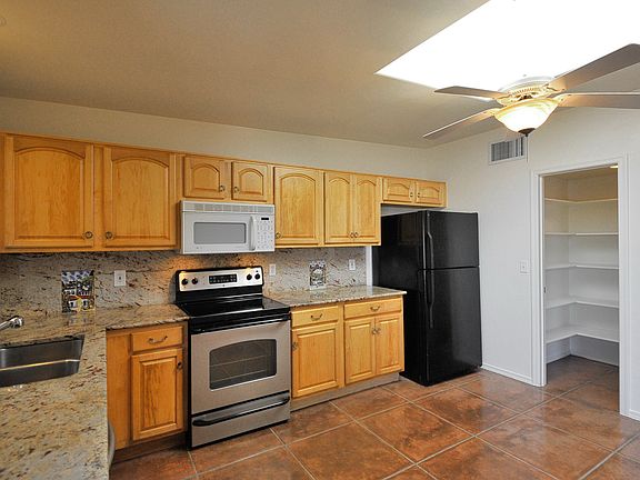 _05-Kitchen2_09152023