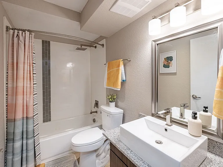 Alma Apartments — Photo 67