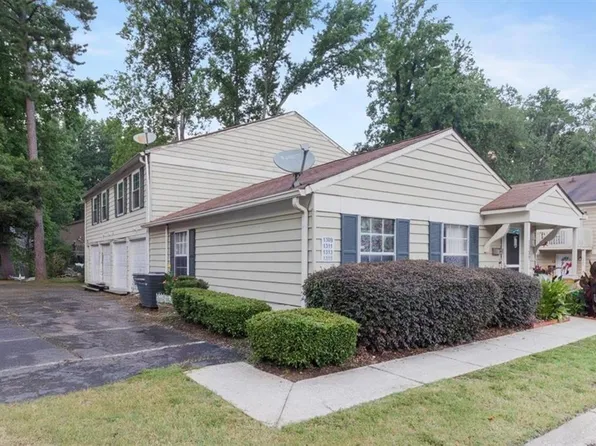 1315 Old Coach Rd SW, Marietta, GA 30008