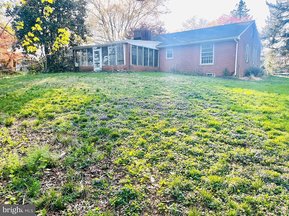2nd image of 2530 Veterans Dr