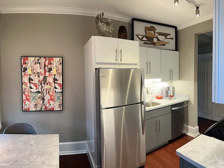 1154 Jefferson St #D — Photo 11