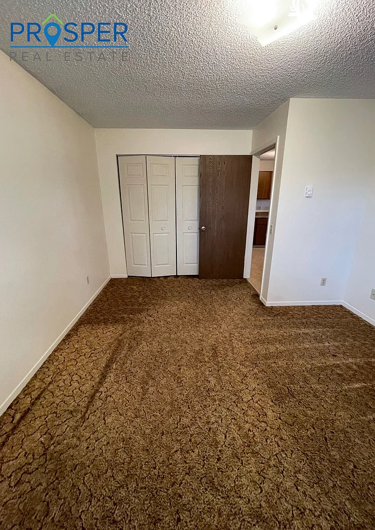Building Photo - 1120 Meridian Heights Dr