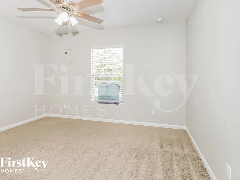 1771 SW Bismarck St — Photo 11