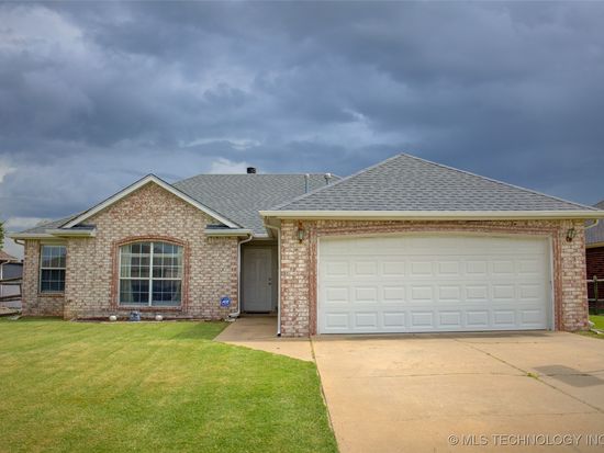 11008 E 120th Ct N, Collinsville, OK 74021