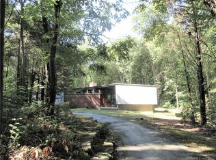 99 Lovers Ln, East Lyme, CT 06333