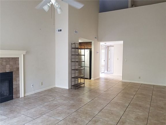 4th image of 334 Brockinton Dr