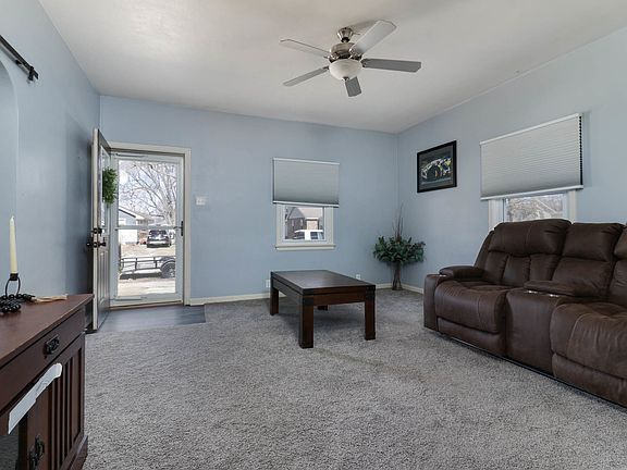 2nd image of 431 9th St