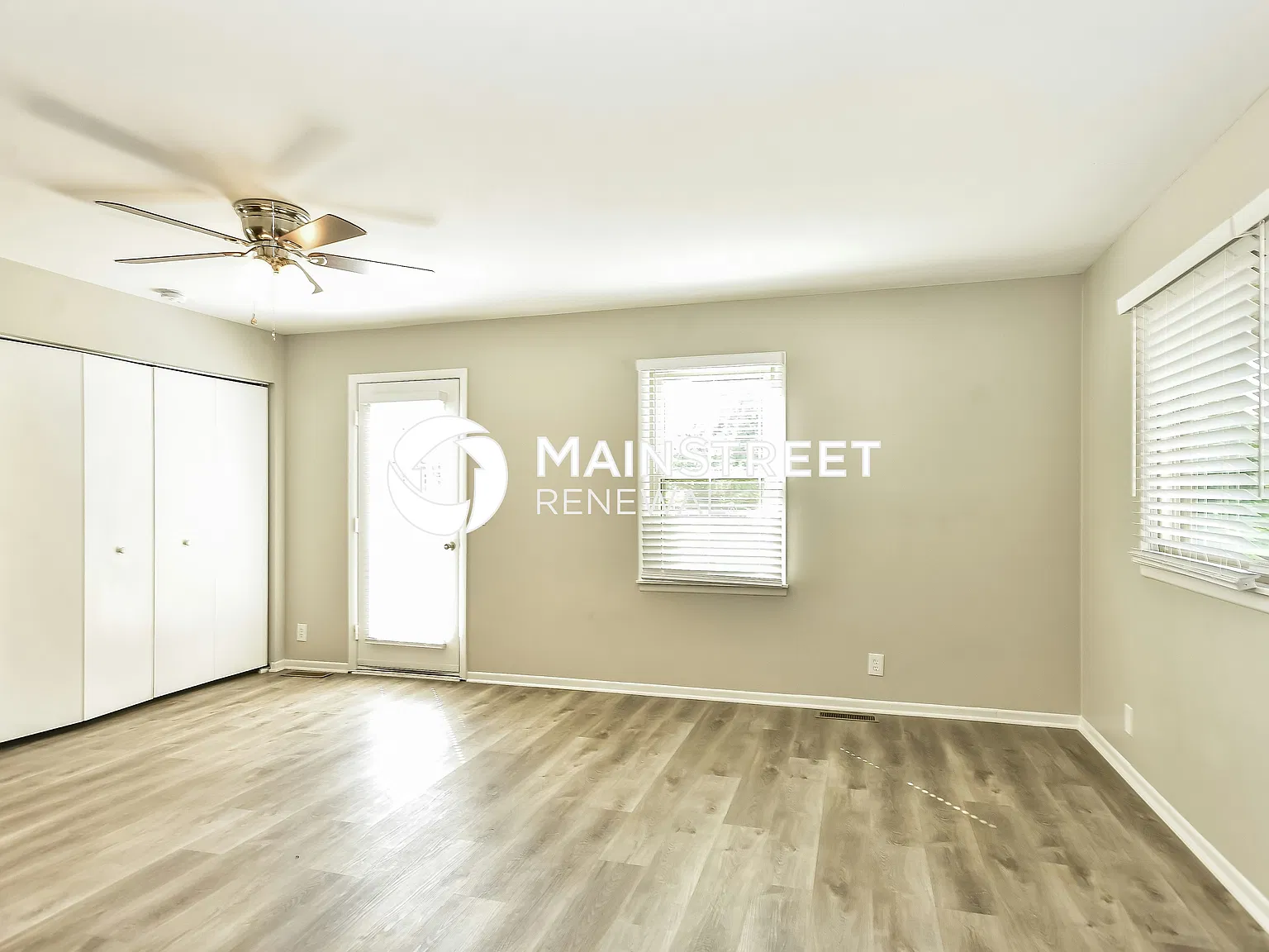 110 Louann Ln — Photo 4