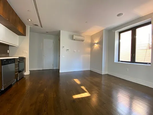 Rented by Simply Brooklyn Realty Inc | media 49