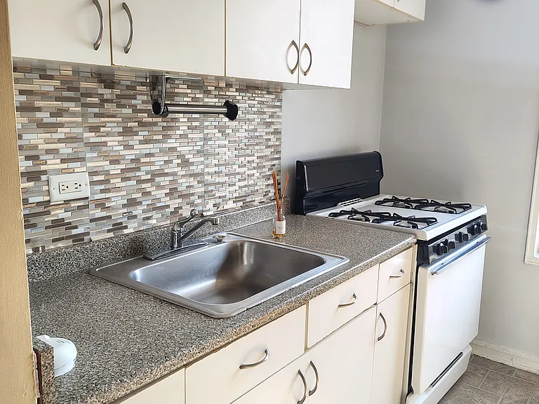 2626 Homecrest Ave #3P — Photo 9