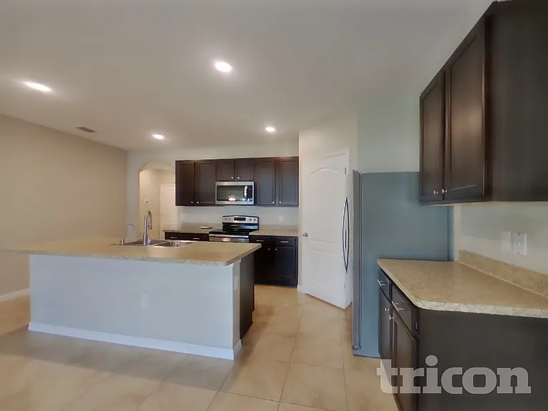 5994 Churchill Square Way — Photo 7