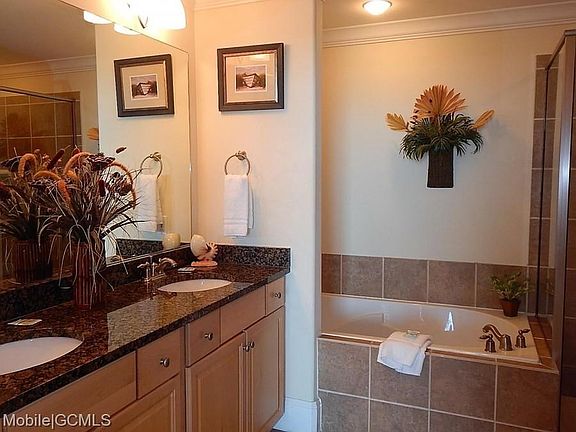 3rd image of 1601 Bienville Blvd APT 220